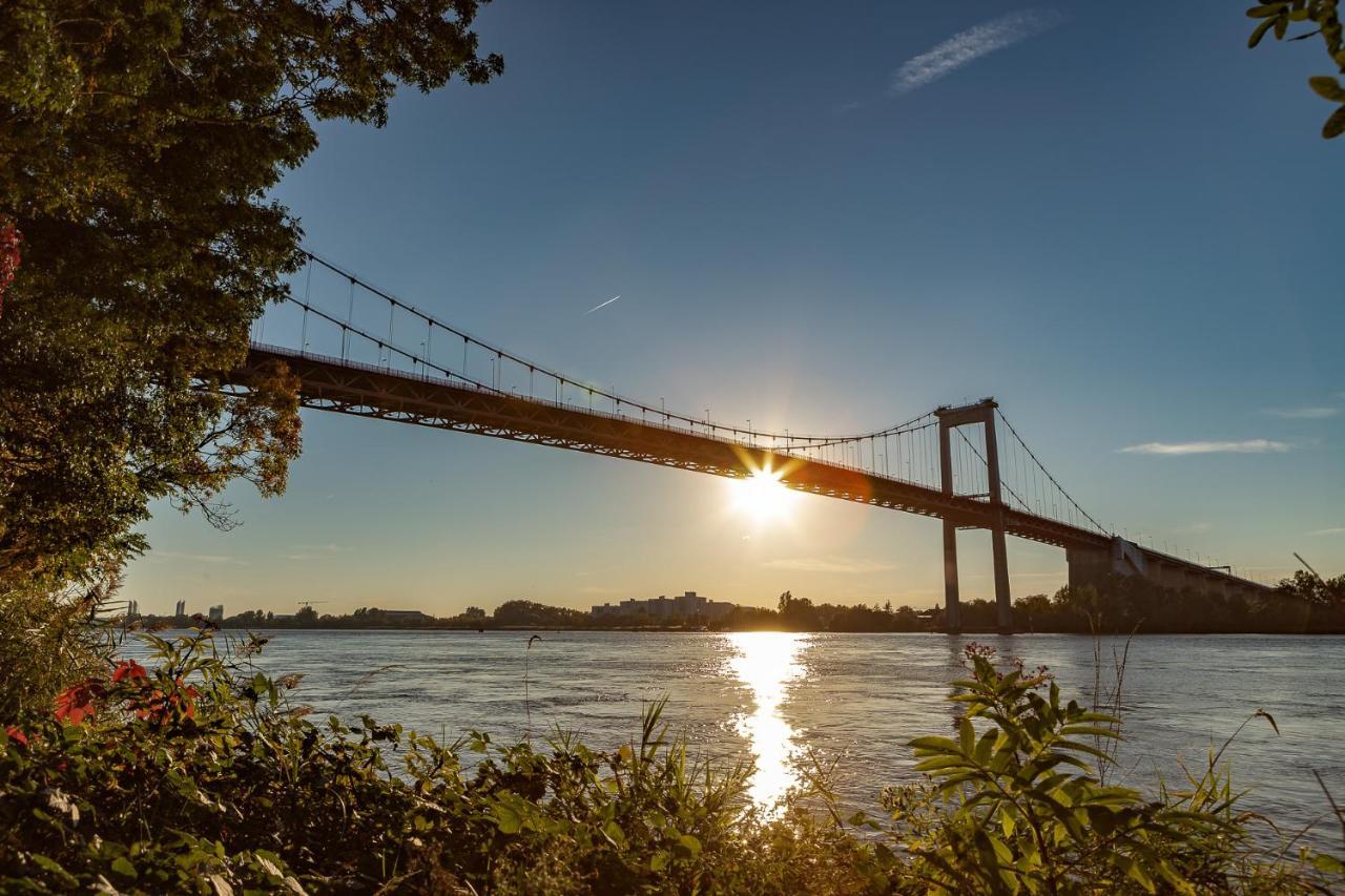 Aux Portes De Bordeaux Le Golden Gate Mindurguest 洛尔蒙特 外观 照片